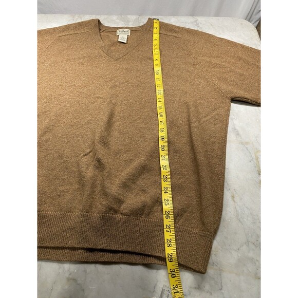 LL Bean Lamb’s Wool Sweater Brown - Picture 5 of 7